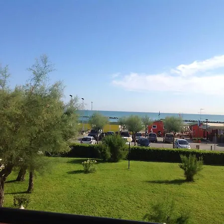 Comfortable With Sea View In 60 M² Apartmán *
